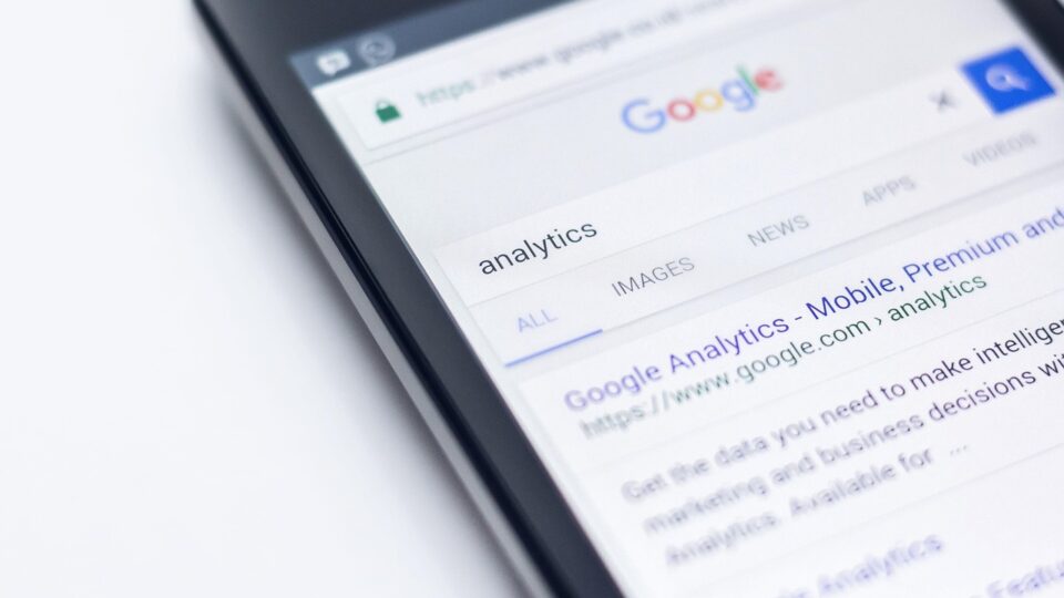 AI transforming search engines — David Pierce, Google