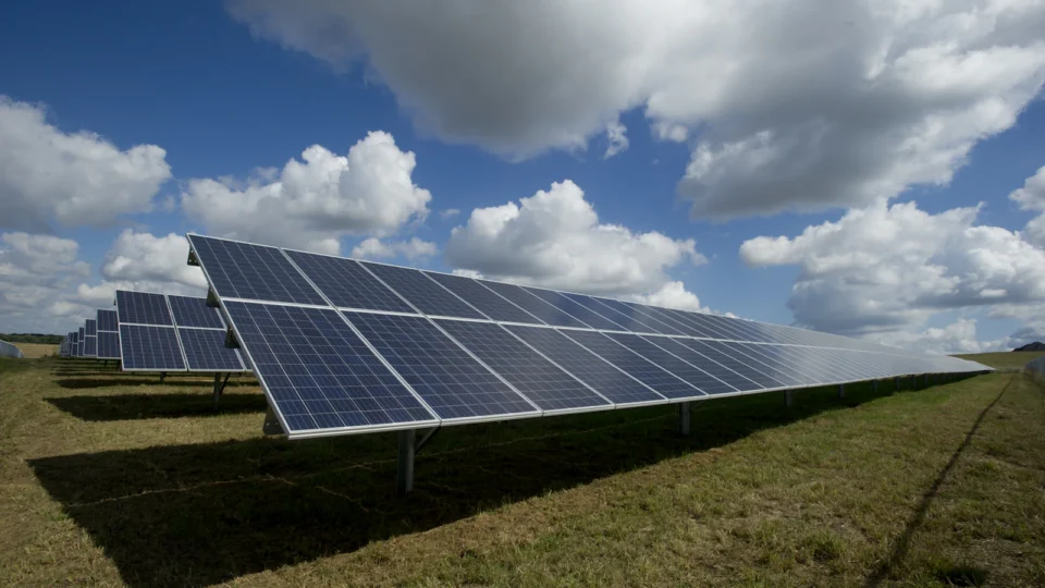 Elon Musk's shift towards fossil fuels for AI operations — Elon Musk, Tesla