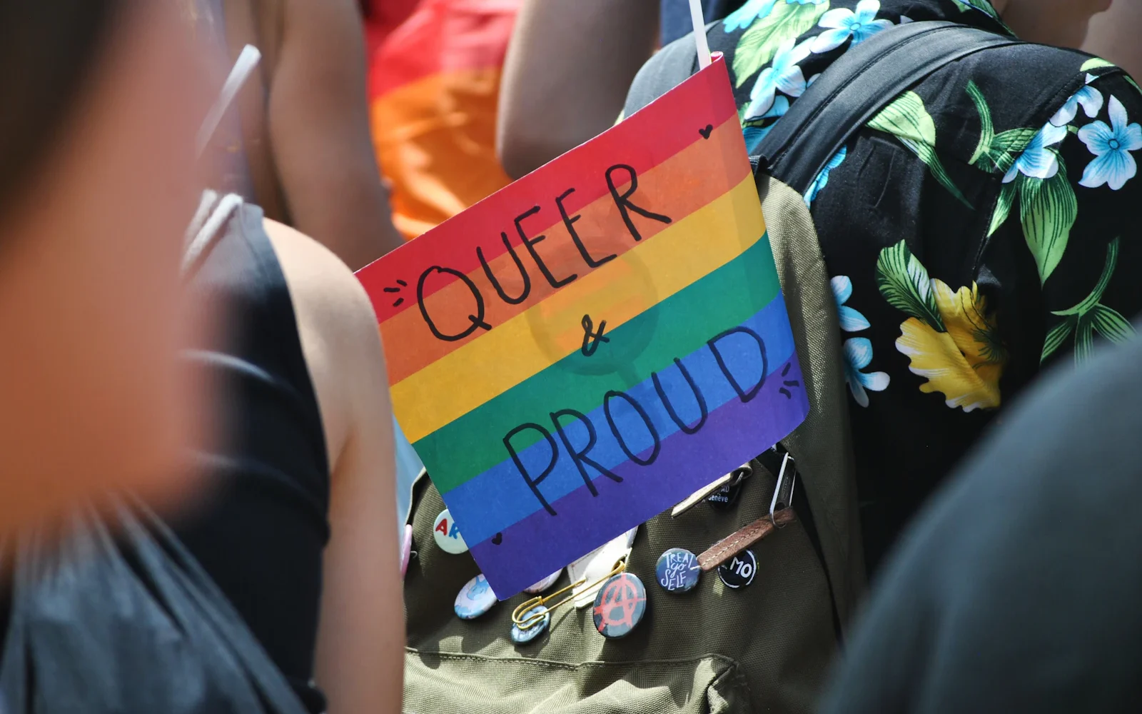 Crackdown on LGBTQ+ expression in Russia — Alexandra Kuzyk, Stray Kids