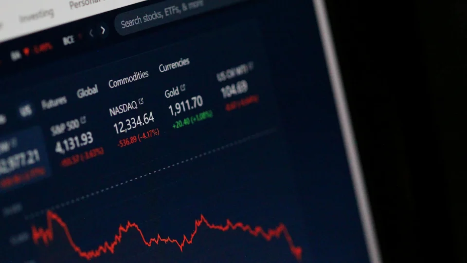Market performance and tech stocks — SMIC, HUA HONG SEMI