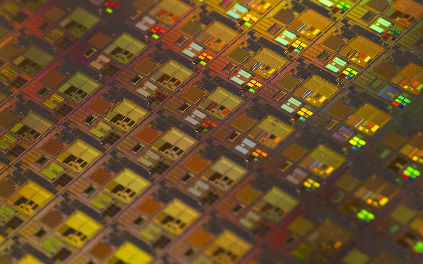 Chinese chipmakers urged to adopt domestic equipment — Richard Chang, Dr. Gerald Yin